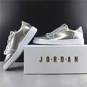 Air Jordan 1 Retro Low Pinnacle Metallic Silver 852549-003 - 5