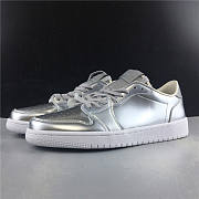 Air Jordan 1 Retro Low Pinnacle Metallic Silver 852549-003 - 3