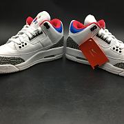 Air Jordan 3 Retro Seoul AV8370-100 - 3