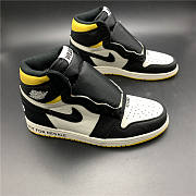 Air Jordan 1 Retro High  - 3
