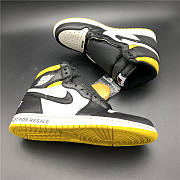 Air Jordan 1 Retro High  - 5
