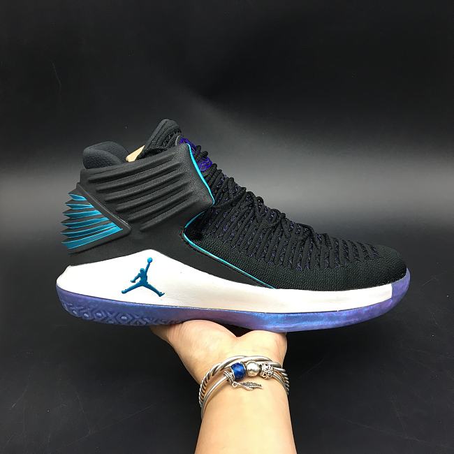 Air Jordan XXXII CEO  AA1253-016 - 1
