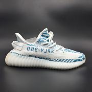 Adidas Yeezy Boost 350 V2 Blue Tint's latest color - 5