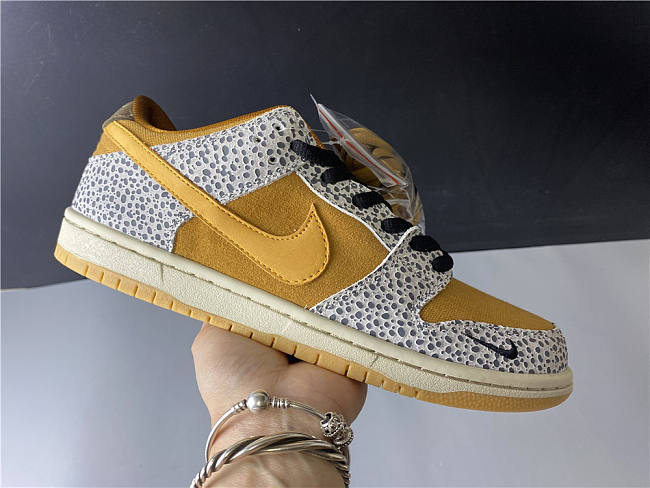 Nike SB Dunk Low Safari CD2563-002 - 1