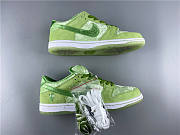 Strange Love X Nike SB Dunk Low Pro Green CT2552-300  - 4