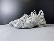 Balenciaga 5.0 Tyrex 20ss Runway 617517 W2WA1 8100  - 6