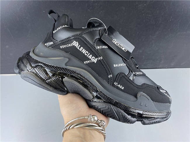 Balenciaga Triple S Black Sneaker 524039 W09E1 2021 - 1