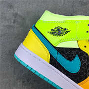 Air Jordan 1 Mid SE Aurora Green BQ6931-037 - 4