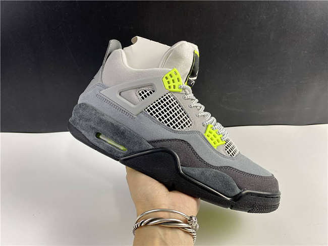 Air Jordan 4 Retro SE 95 Neon CT5342-007 - 1