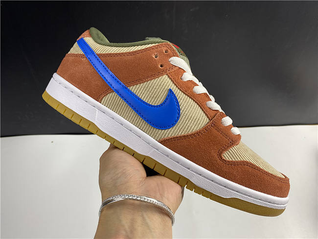 Nike SB Dunk Low Corduroy Dusty Peach BQ6817-201  - 1