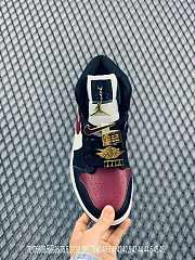 Air Jordan 1 Mid SE Gold Pendants CZ4385-016 - 3