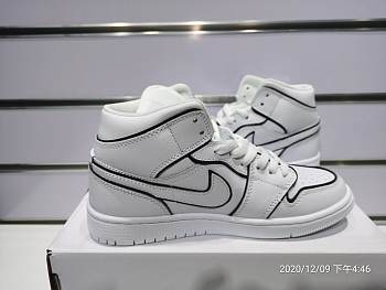 Air Jordan 1 Mid Iridescent Reflective White (W) CK6587-100