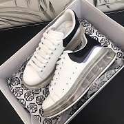Alexander McQueen Oversized Black Clear Sole 604233WHX999061 - 2
