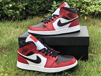 Air Jordan 1 Mid Chicago 554724-069
