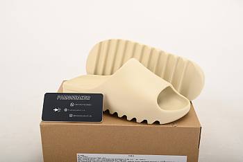 Yeezy Slide Bone
