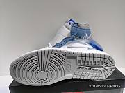 Air Jordan 1 Retro High OG Hyper Royal 555088-402 - 2