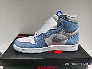 Air Jordan 1 Retro High OG Hyper Royal 555088-402 - 4