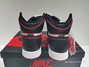 Air Jordan 1 Retro High Bloodline 555088-062 - 4