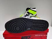  Air Jordan 1 High OG “University Gold” 555088-118 - 3