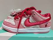 Nike SB Dunk Low StrangeLove Skateboards (Regular Box) CT2552-800 - 1