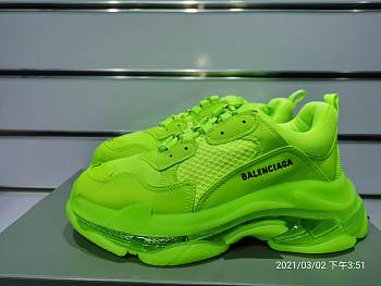 Balenciaga Triple S 541624 W2FF1 3720 