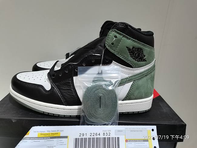 Air Jordan 1 Retro High Clay Green 555088-135 - 1