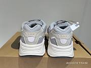 Adidas Yeezy Boost 700 V2 Cream GY7924 - 2