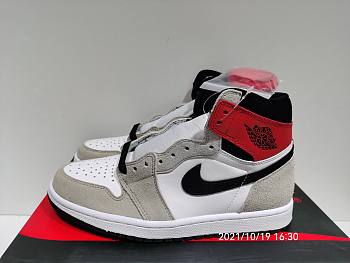 Air Jordan 1 Retro High Light Smoke Grey Red 555088-126