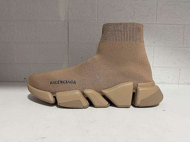 Balenciaga Speed 2.0 Beige 617196W2DB19710 - 1