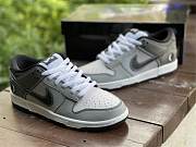 Nike SB Dunk Low Lunar Eclipse (Wests) 313170-002  - 3