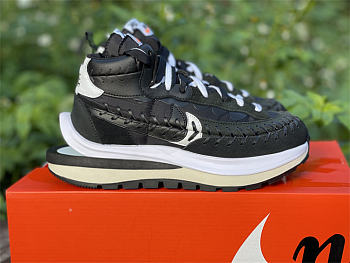 Nike Vaporwaffle sacai Jean Paul Gaultier Black White DH9186-001