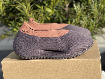 adidas Yeezy Knit Runner “Stone Carbon” GW5353
