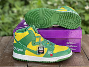 Supreme x SB Dunk High “Brazil” DN3741-002 - 5