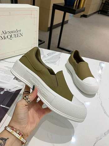 Alexander McQueen Deck Skate Plimsoll Lace-Up White Khaki