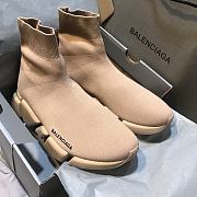 Balenciaga Speed 2 Beige 617196W2DB19710 - 4