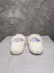 Balenciaga Women's Furry Faux Shearling Slides White - 6