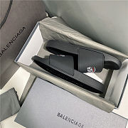 BALENCIAGA Black Logo Wavy Pool Slides - 5