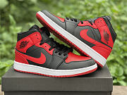 Air Jordan 1 Mid 