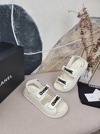 Channel Sandal Flat CN06
