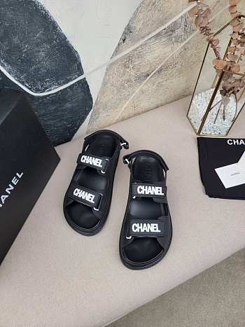 Channel Sandal Flat CN07