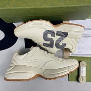 Men's Rhyton sneaker with '25' ‎663339 2SH00 9522 - 5