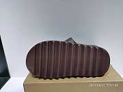 Yeezy Slide Soot - G55495 - 3