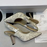 J'Adior Slingback Pump White and Gold-Tone Toile de Jouy - 3