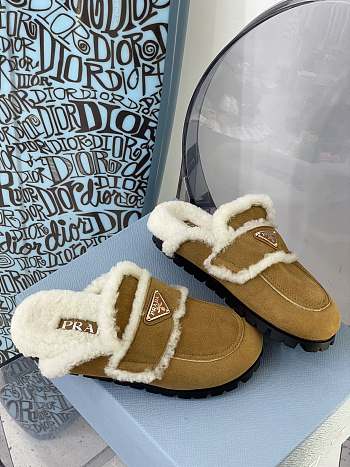 Prada Cognac Shearling slippers 1S711M_1A6_F0046_F_020