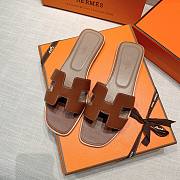 Hermes Oran Sandal Brown Leather 00 - 1