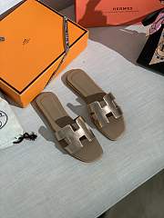 Hermes Oran Sandal Yellow Copper Leather 010 - 5