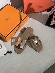 Hermes Oran Sandal Yellow Copper Leather 010 - 3