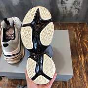 Balenciaga Triple S Vanille 524039 W09O6 9787 - 6