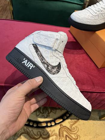 Louisvuitton x OFF-WHITE x Nike 202