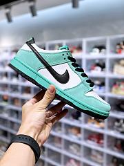 Nike SB Dunk Low IW 819674-301 959 - 2